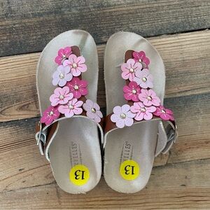 Girls’ sandals